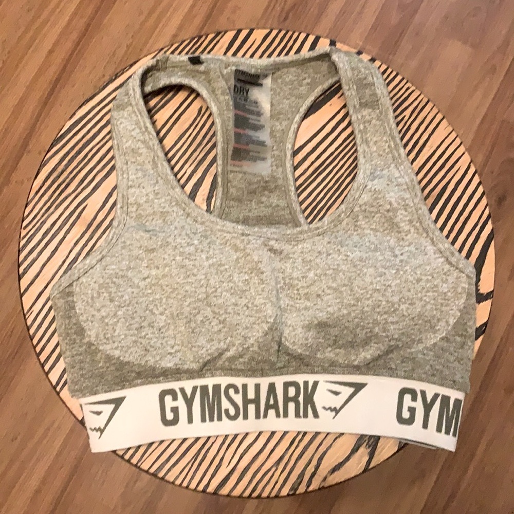 Gymshark Sports Bra M olive green